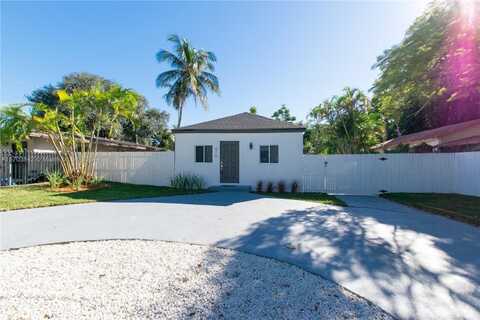 470 NE 165th St, Miami, FL 33162