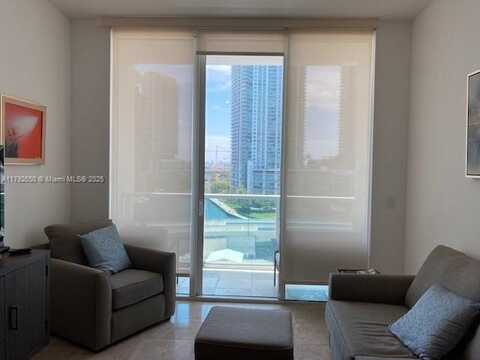 31 SE 5th St, Miami, FL 33131