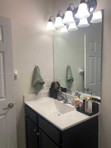10620 NW 88th St, Doral, FL 33178