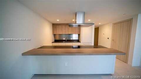 Brickell Plz, Miami, FL 33131