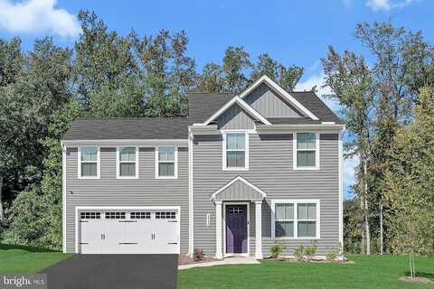Summerfield Dr, HANOVER, PA 17331