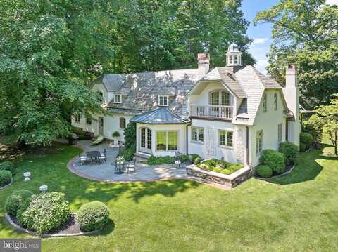 Longchamps Dr, DEVON, PA 19333