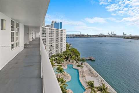 910 West Ave, Miami Beach, FL 33139