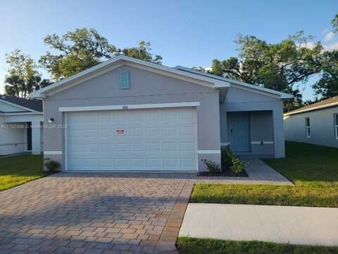 866 Friendship Circle, Labelle, FL 33935