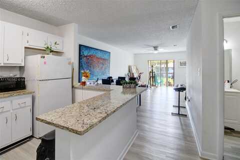6020 Shakerwood Cir, Tamarac, FL 33319