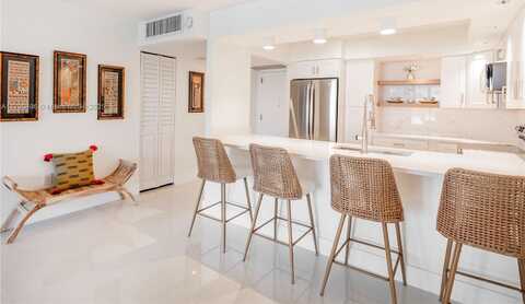 5701 Collins Ave, Miami Beach, FL 33140