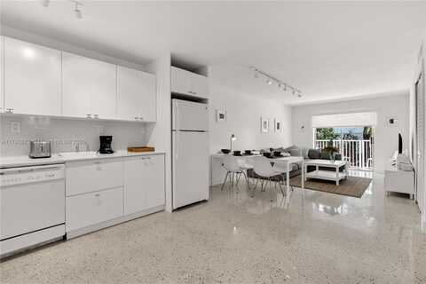 836 SW 1st St, Miami, FL 33130