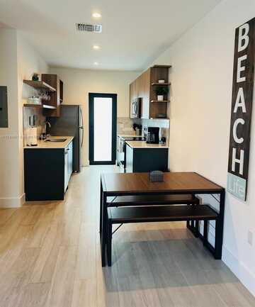 8333 Harding Ave, Miami Beach, FL 33141