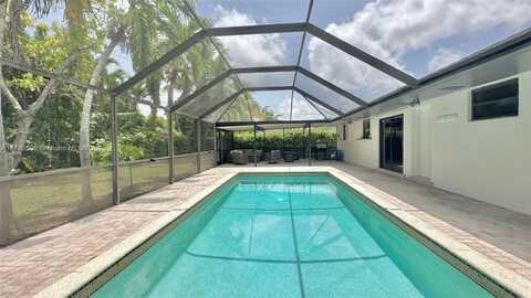 19241 SW 93rd Rd, Cutler Bay, FL 33157