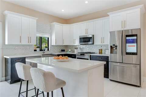 6470 SW 33rd Street, Miami, FL 33155