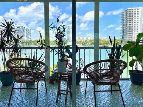 undefined, Aventura, FL 33160