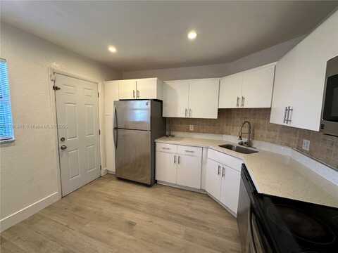 6201 N Falls Cir Dr, Lauderhill, FL 33319