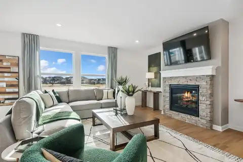 Aurora Avenue, Rogers, MN 55374