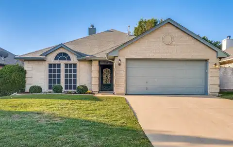 Spring Hill Drive, Saginaw, TX 76179