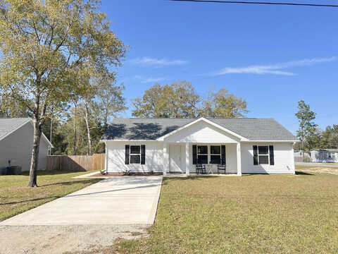Country Boulevard, DeFuniak Springs, FL 32433