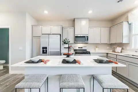Dysart, LAKEVILLE, MN 55044
