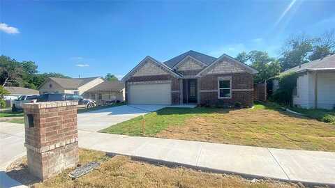 Christine, FORT WORTH, TX 76105