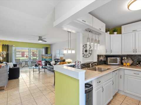4431 NW 16th St, Lauderhill, FL 33313