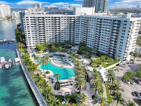 1500 Bay Rd, Miami Beach, FL 33139