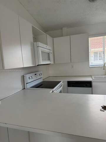 10003 W Okeechobee Rd, Hialeah Gardens, FL 33016