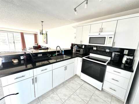8300 Sands Point Blvd, Tamarac, FL 33321