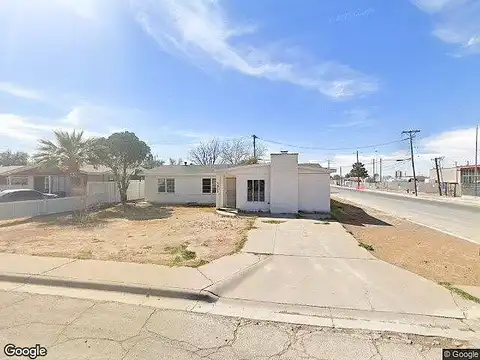S Hackberry St, Pecos, TX 79772
