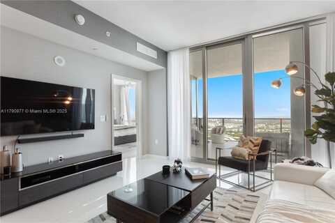 851 NE 1st Ave, Miami, FL 33132