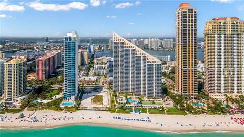 17555 Collins Ave, Sunny Isles Beach, FL 33160