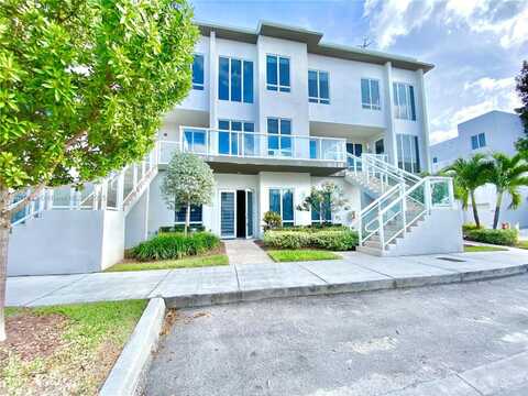6415 NW 102nd Path, Doral, FL 33178