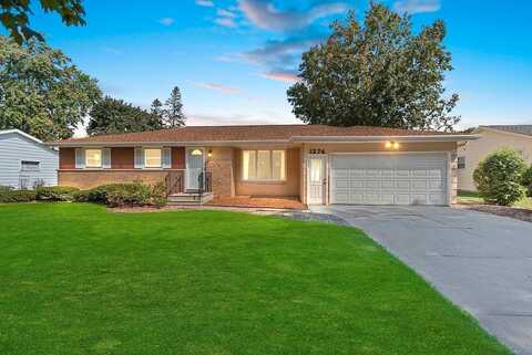 Alice, GREEN BAY, WI 54304