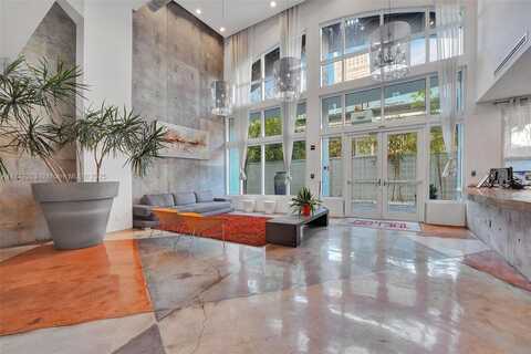 234 NE 3rd St, Miami, FL 33132
