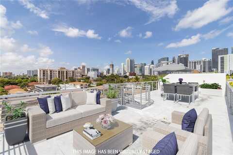545 SW 11th St, Miami, FL 33129