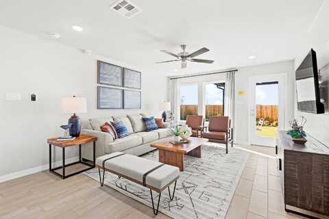 Mesquite Trail Blush, Pinehurst, TX 77362