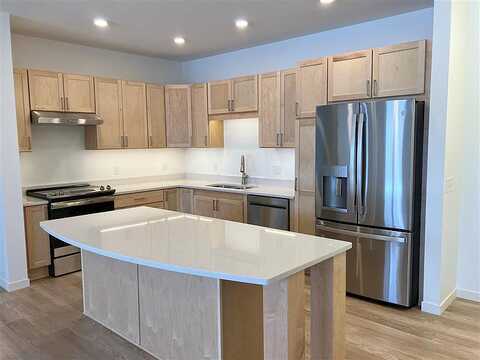 Harbor Place #212, Mound, MN 55364