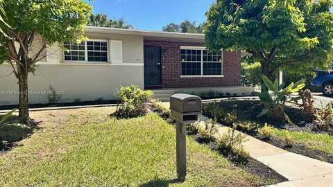 300 NE 122nd St, North Miami, FL 33161