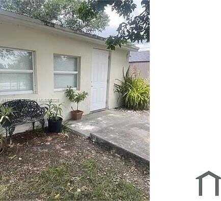 11780 SW 213th St, Miami, FL 33177
