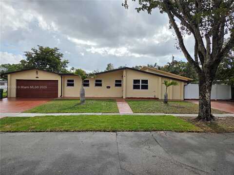5006 SW 90th Way, Cooper City, FL 33328