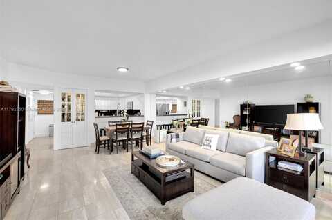 520 Brickell Key Dr, Miami, FL 33131