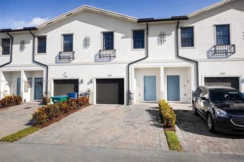656 SW 12th St, Florida City, FL 33034