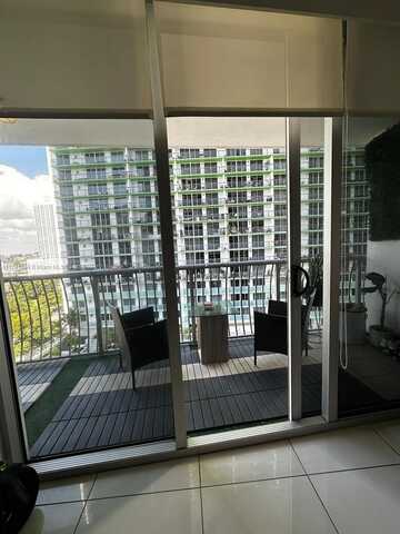 1750 N Bayshore Dr, Miami, FL 33132