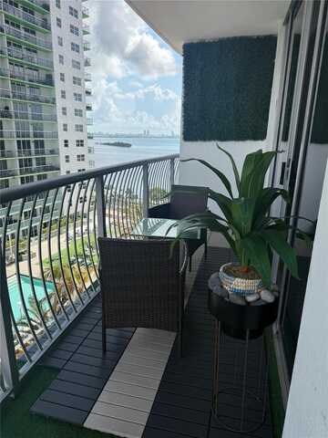 1750 N Bayshore Dr, Miami, FL 33132