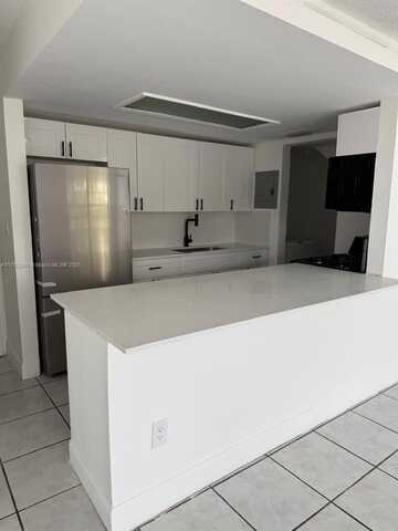 1350 W 53rd St, Hialeah, FL 33012