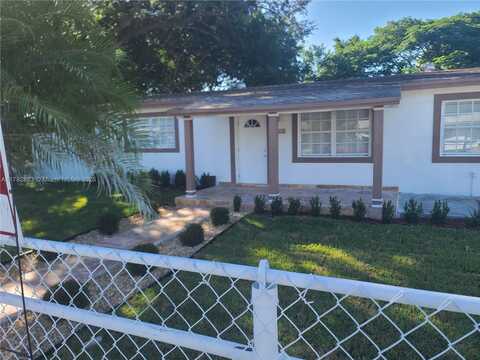 8310 NW 185th Ter, Hialeah, FL 33015