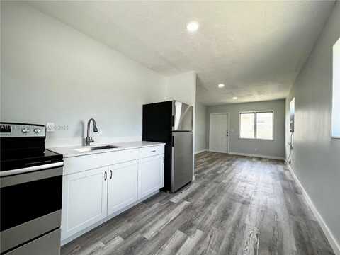 529 NW 5th St, Hallandale Beach, FL 33009