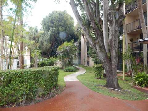 14601 N Kendall Dr, Miami, FL 33186