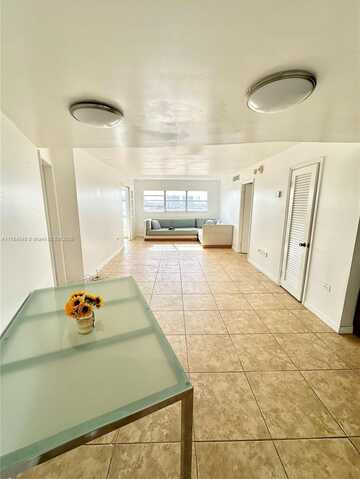 1881 Washington Ave, Miami Beach, FL 33139