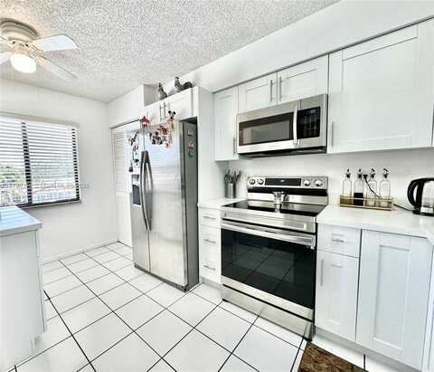 6193 Pointe Regal Cir, Delray Beach, FL 33484
