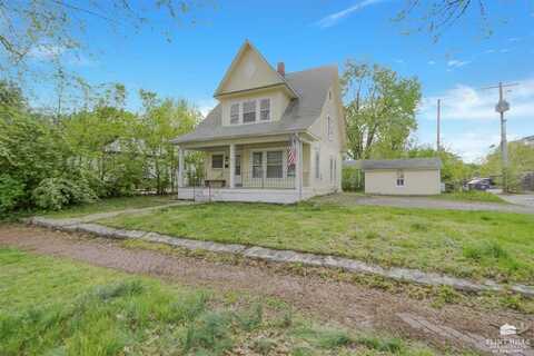 613 N 9th Street, Manhattan, KS 66502