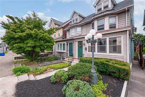 Broad, BETHLEHEM, PA 18018
