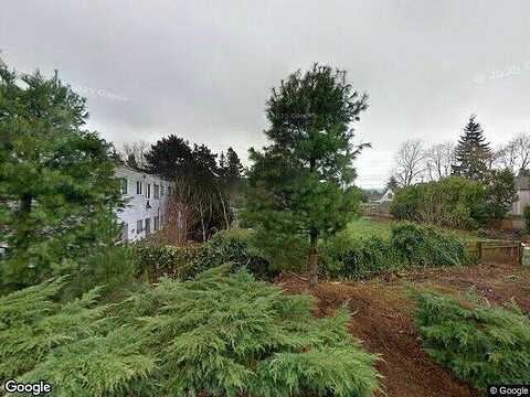 Se Division St, Portland, OR 97236